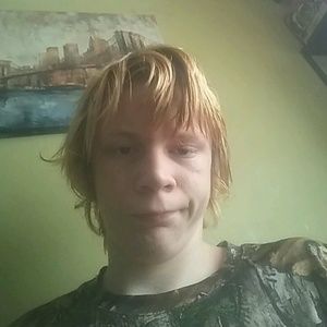 Meet your Posher, Dominic